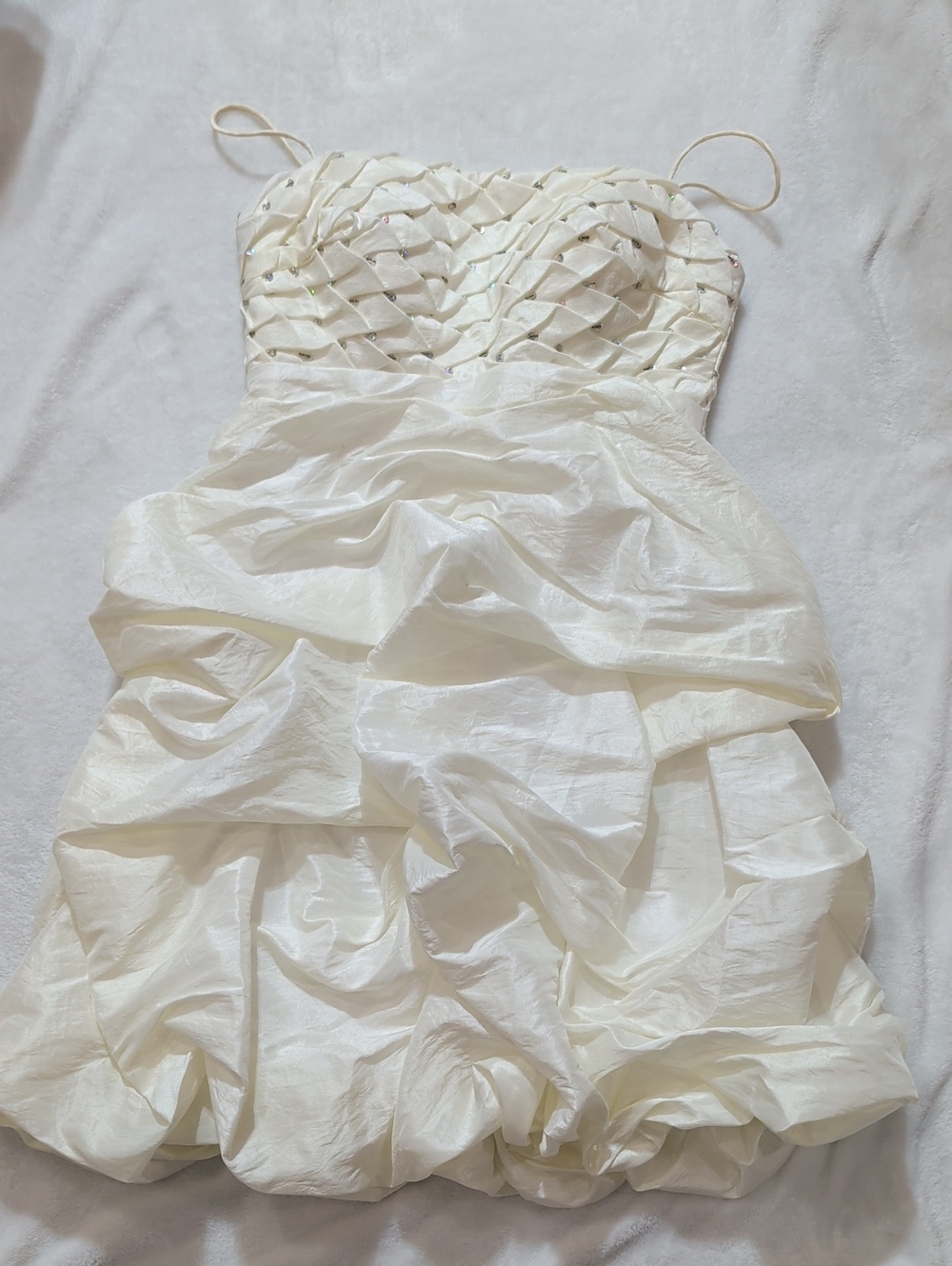 Clarisse Size 8 Cream Colored Semi-formal